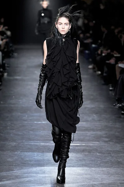 Look 8